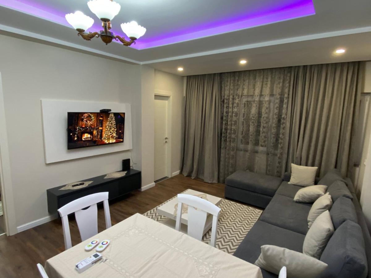 Komatas Modern Apartments In Bllok Area Тирана Екстериор снимка