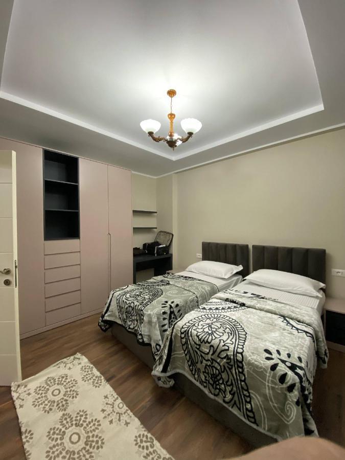 Komatas Modern Apartments In Bllok Area Тирана Екстериор снимка