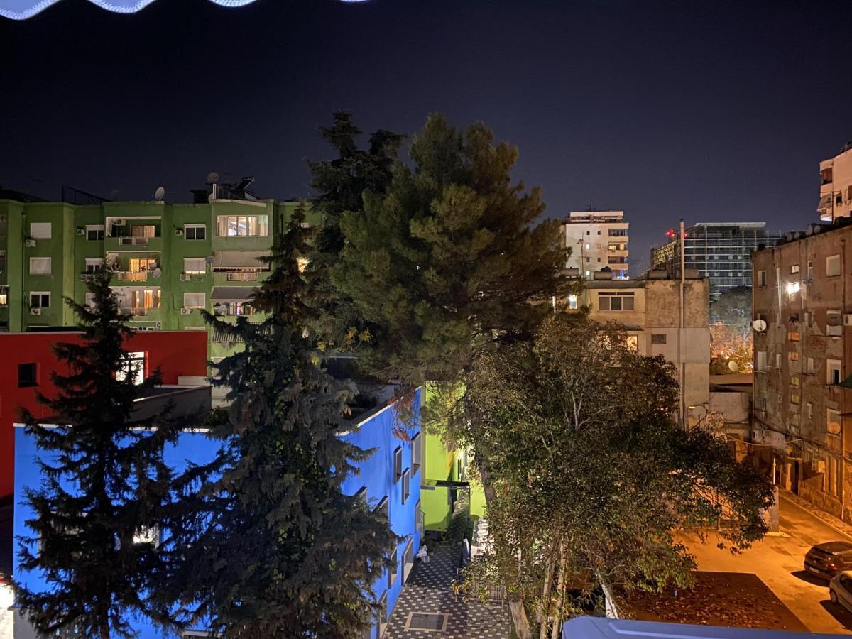 Komatas Modern Apartments In Bllok Area Тирана Екстериор снимка